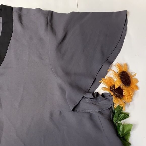 Torrid |Ā Charcoal &āBlack Georgette Bar V-Neckā Top Sizeā5 - Picture 7 of 9